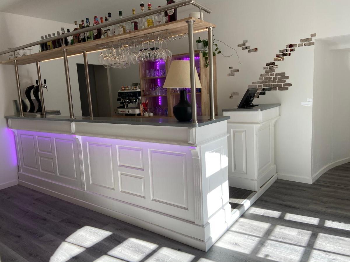 Au Fin Gourmet Hotel Le Croisic Bagian luar foto